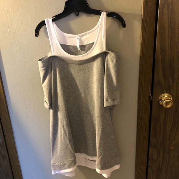 Fabletics Tops - Fabletics white and gray shirt (Size 3x)